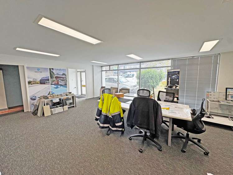 Unit 1/136 Marua Road Mt Wellington_8