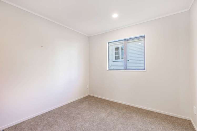 30 Hollywood Avenue Epsom_22