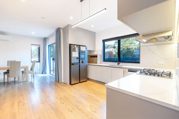 9A Penguin Drive Murrays Bay_7