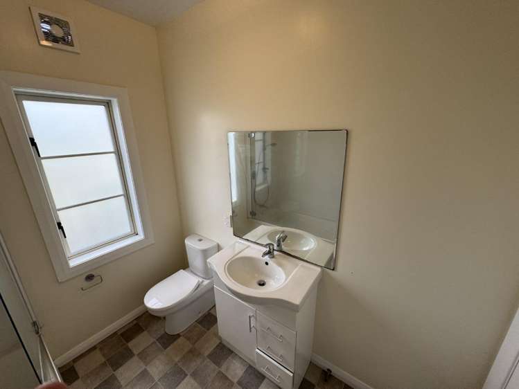 B/17 Plunket Street Kelburn_6