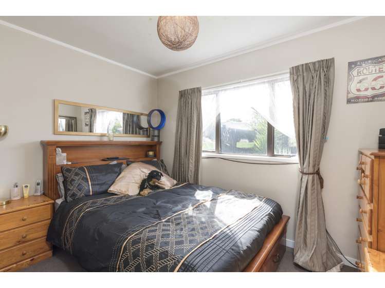 8 Cornwall Street Te Atatu South_17