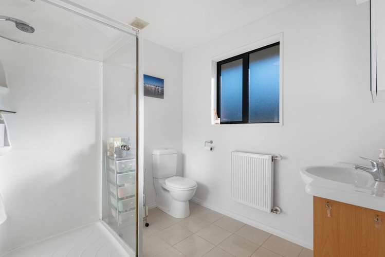 1 White Hart Lane Mosgiel_16