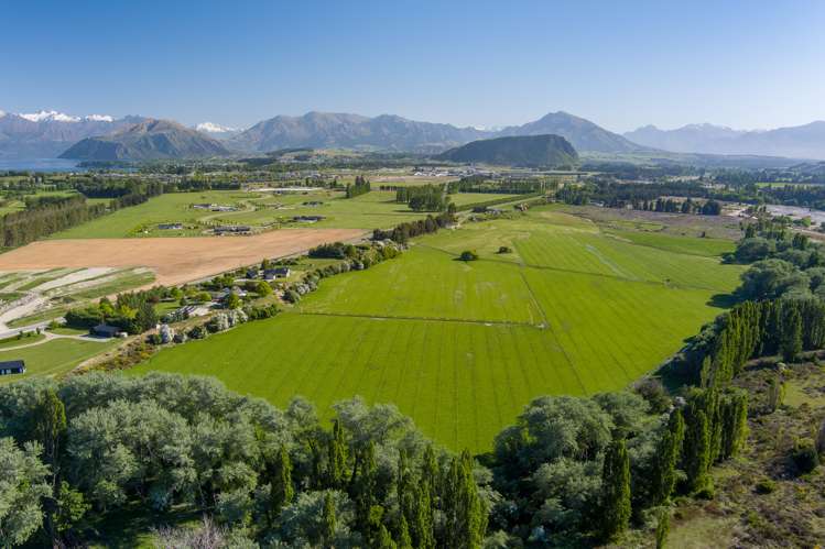 Riverbank Road Wanaka_15