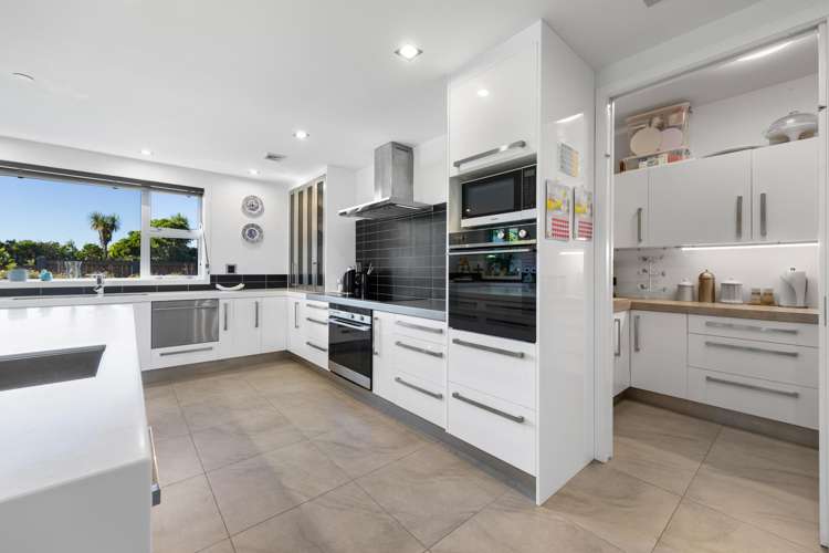 153 Waitoetoe Road Urenui_12