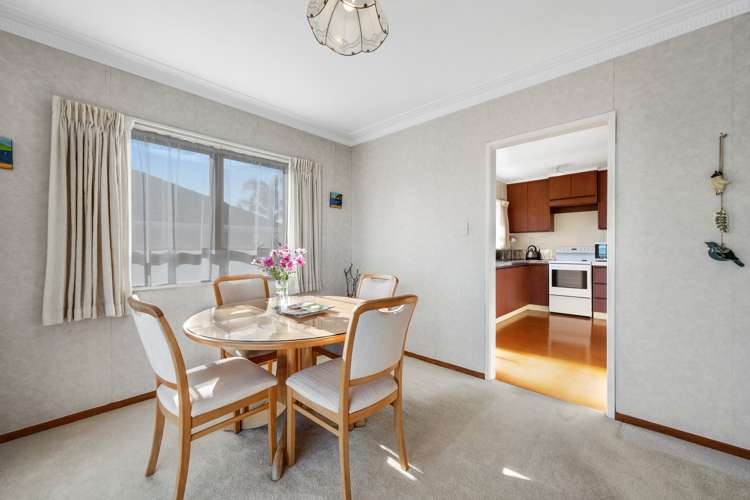 41 Bradbury Road Botany Downs_9