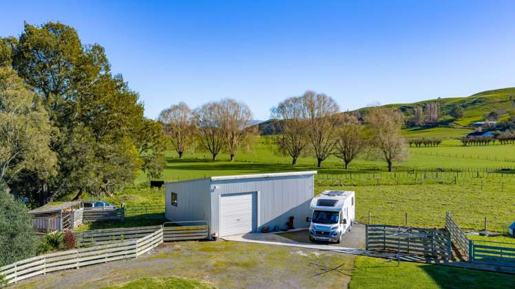 2/281 Lindsay Road Waipukurau_21