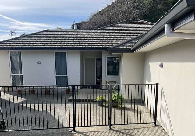 5 Larges Lane The Brook_1