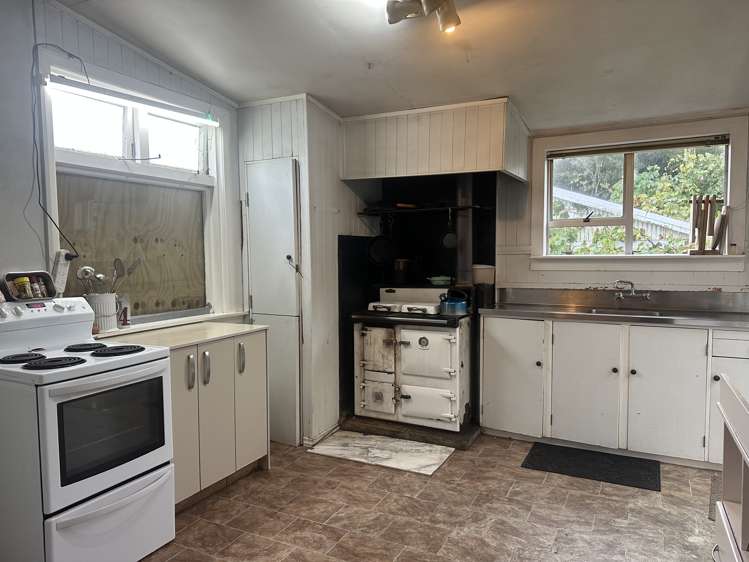 129 Hall Street Hokitika_2