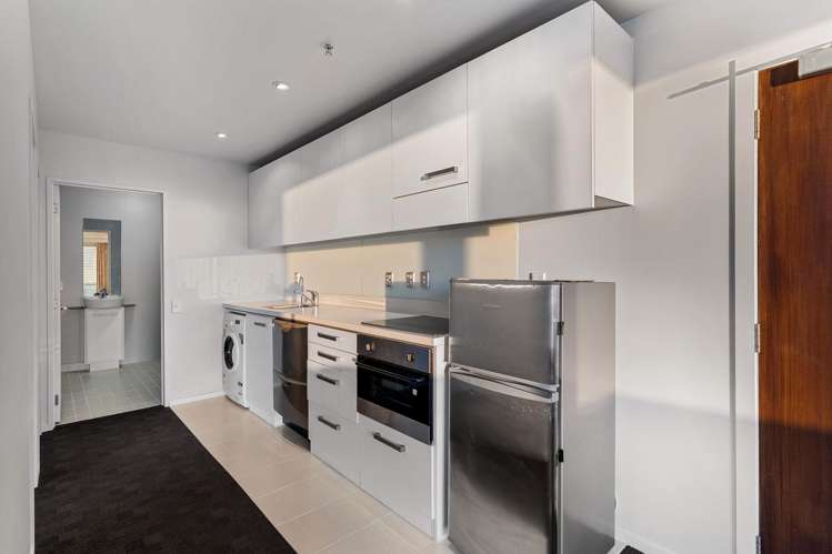 2203/10 Waterloo Quadrant Auckland Central_9