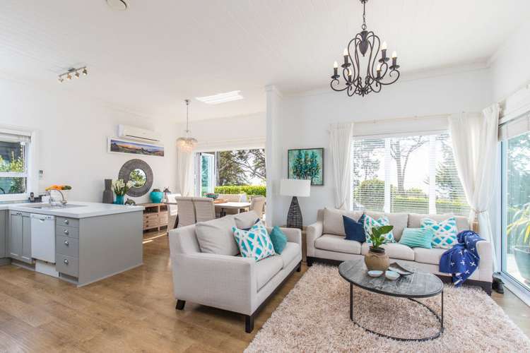 60 Marine Parade Mellons Bay_3