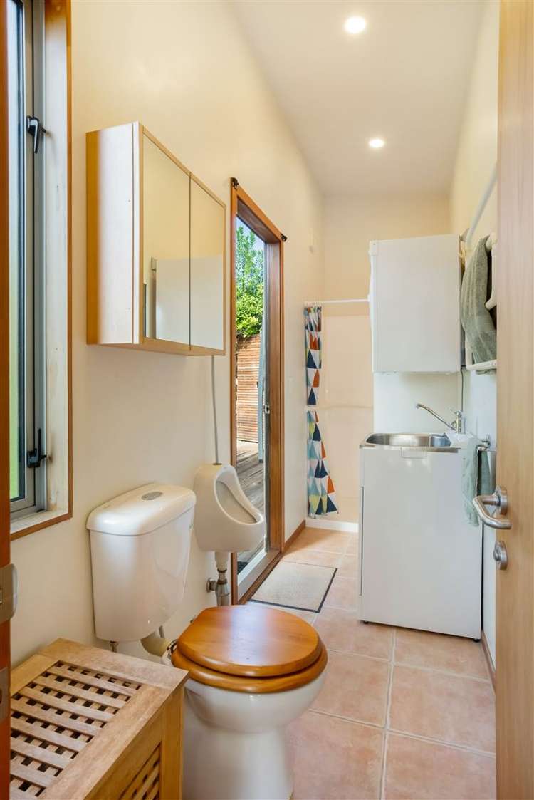 102 Trig Hill Road Onetangi_37