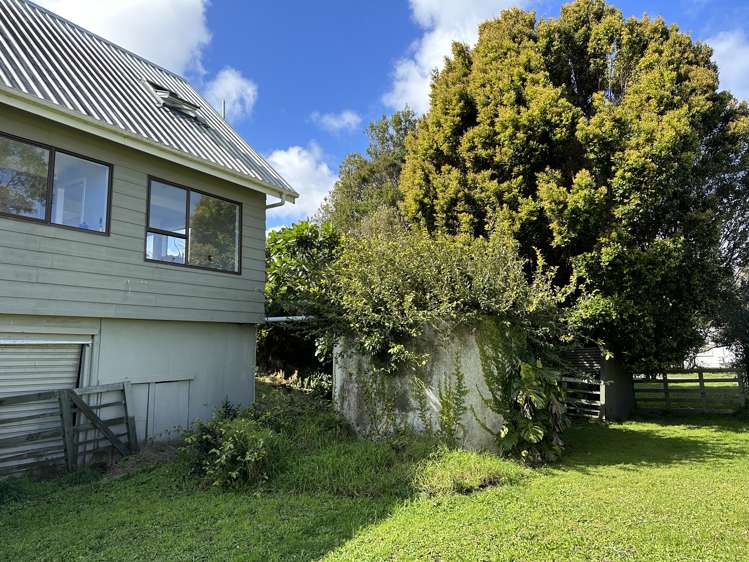 21 Lake Road Awanui_31