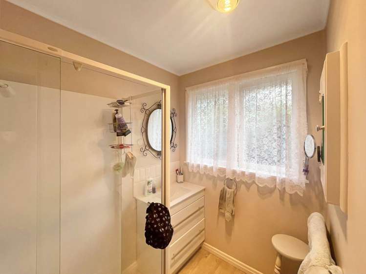 2/10 Mears Place Epsom_5