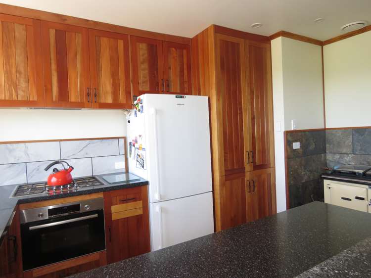 7 Somerville Road Reefton_23