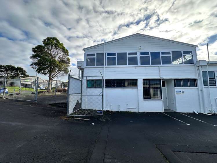 Unit A/124 Felton Mathew Avenue St Johns_14