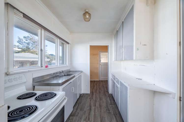 22 Adamson Crescent_5