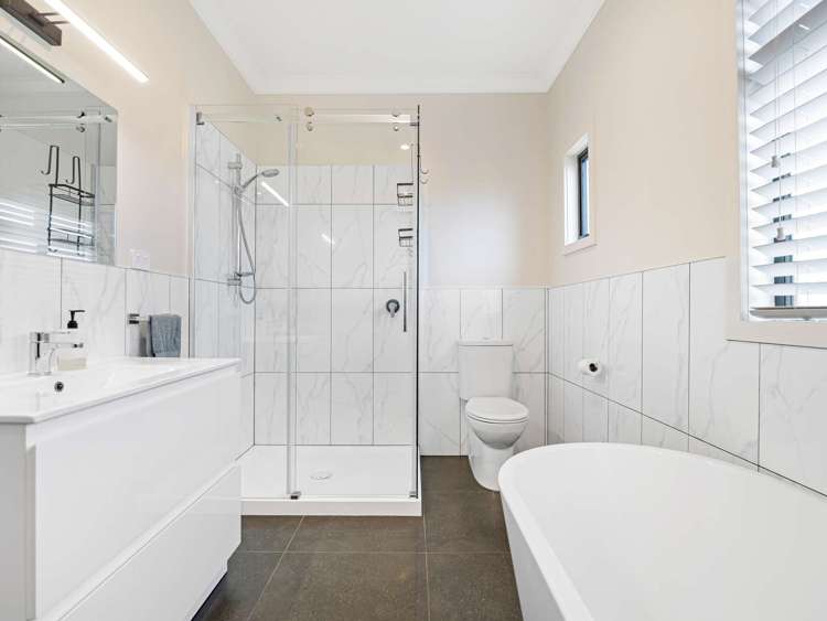 20 Ruihi Street Victoria_16