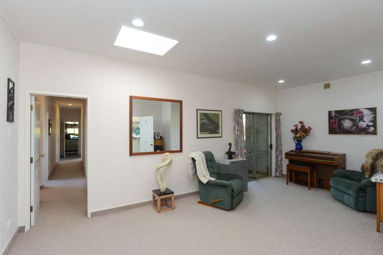 11 Equestrian Lane Bridge Pa_12