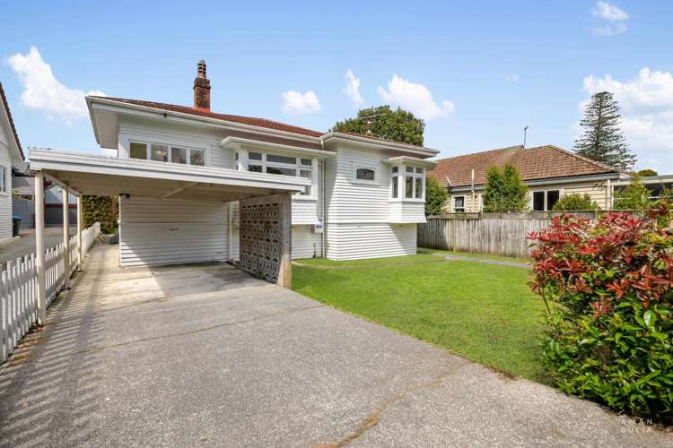 7 Warborough Avenue Epsom_4