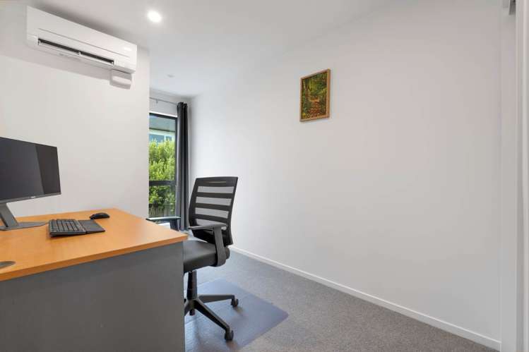 12/26 Springvale Drive Albany_23