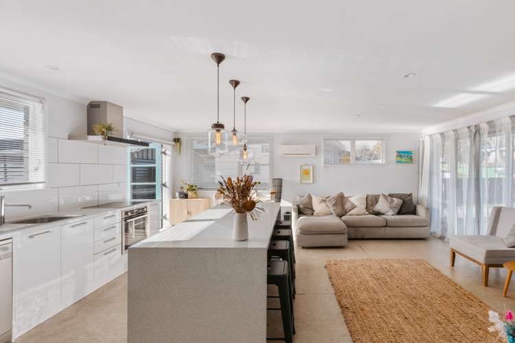 69 Emmett Street Greerton_5