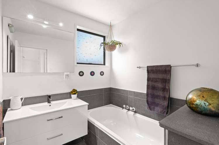 45 Karnak Crescent Avonhead_12