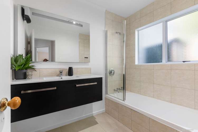 9 Main Highway Ellerslie_11