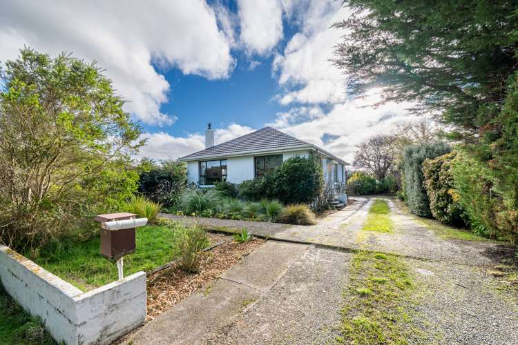 18 Thames Street Avenal_18