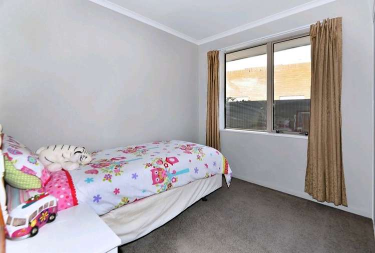 50 Bayswater Crescent Bromley_17