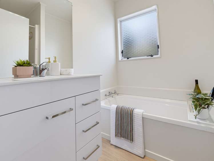 23 Danube Lane Glen Eden_19