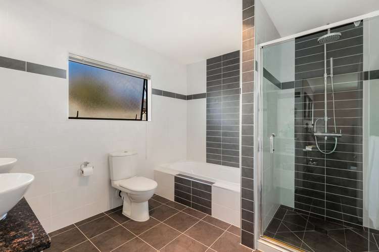 13 Te Ruru Way Stanmore Bay_11