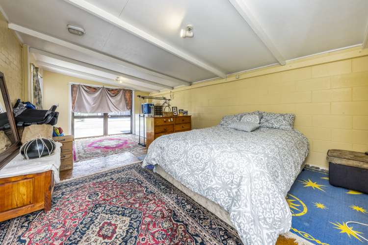 1/13 Challen Close Conifer Grove_11