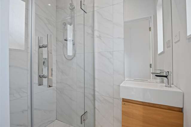 1 Aumarire Lane Favona_4