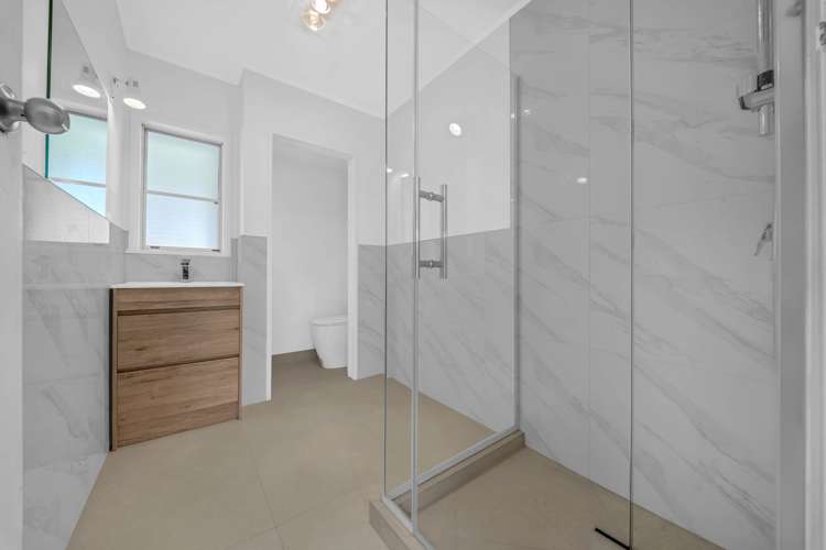 2/84B Great South Road Manurewa_14