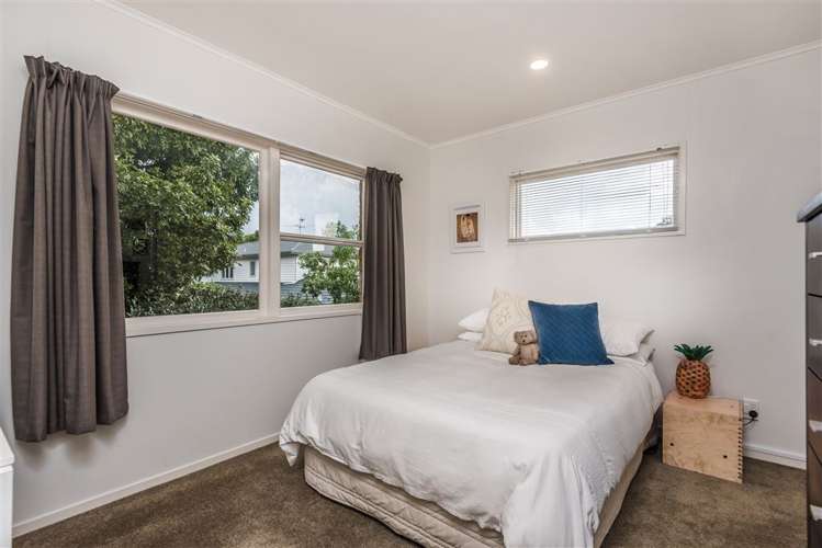 2/115a Landscape Road Mount Eden_7