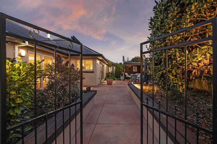 204 Southfield Drive Lincoln_4