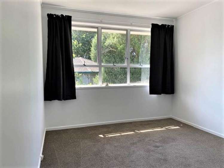 1 Phillip Parade Forrest Hill_8