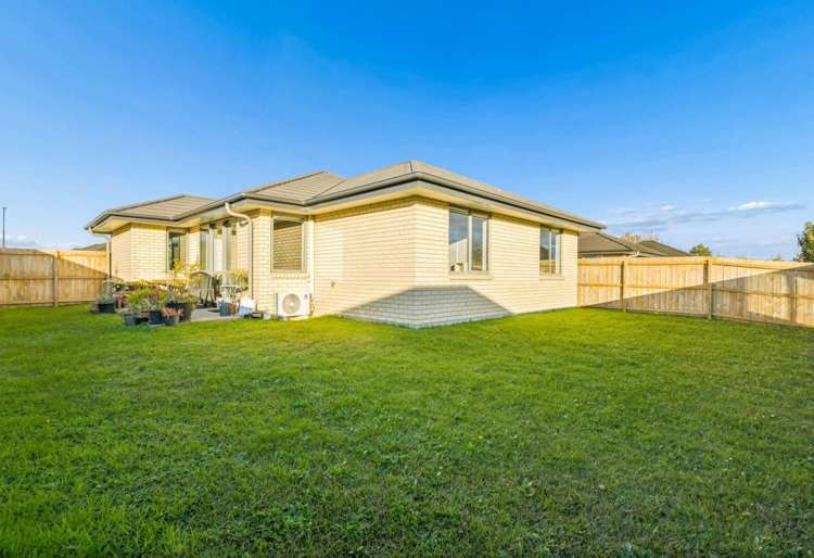 11 Captain Mitchell Drive Papakura_13
