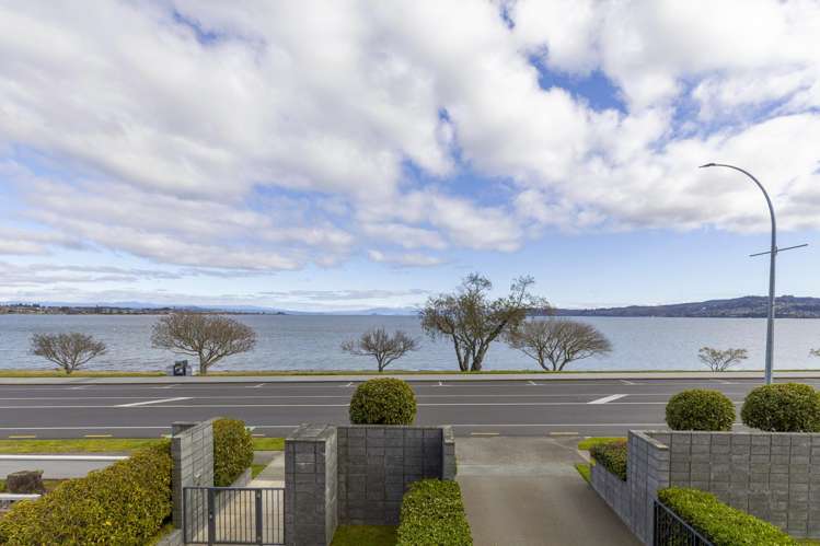 9/110 Lake Terrace Taupo_22