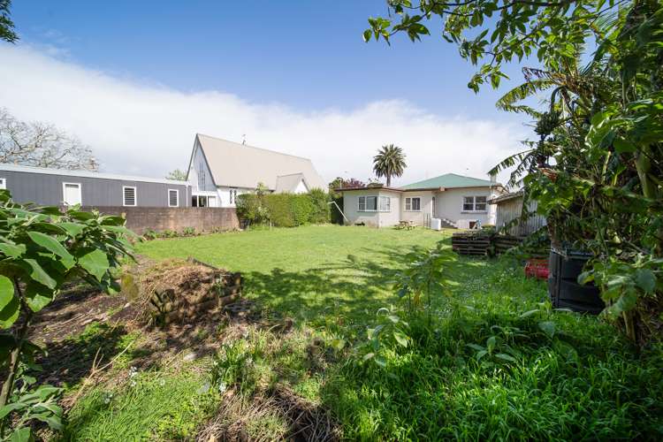 332 Massey Road Mangere East_20