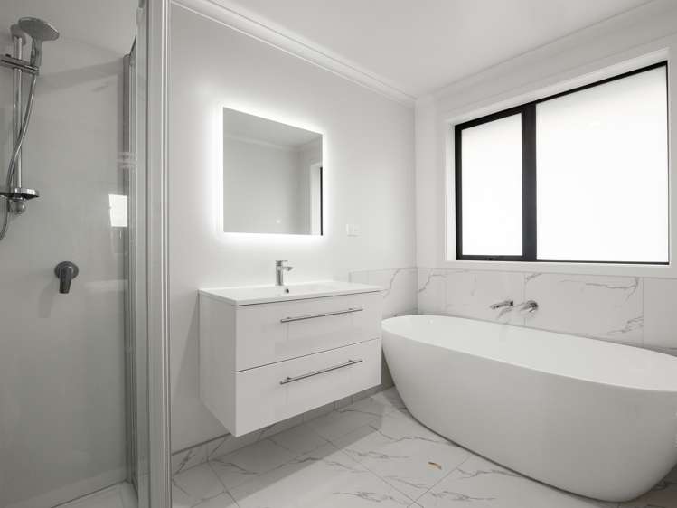 28 Inuwai Street Glenview_15