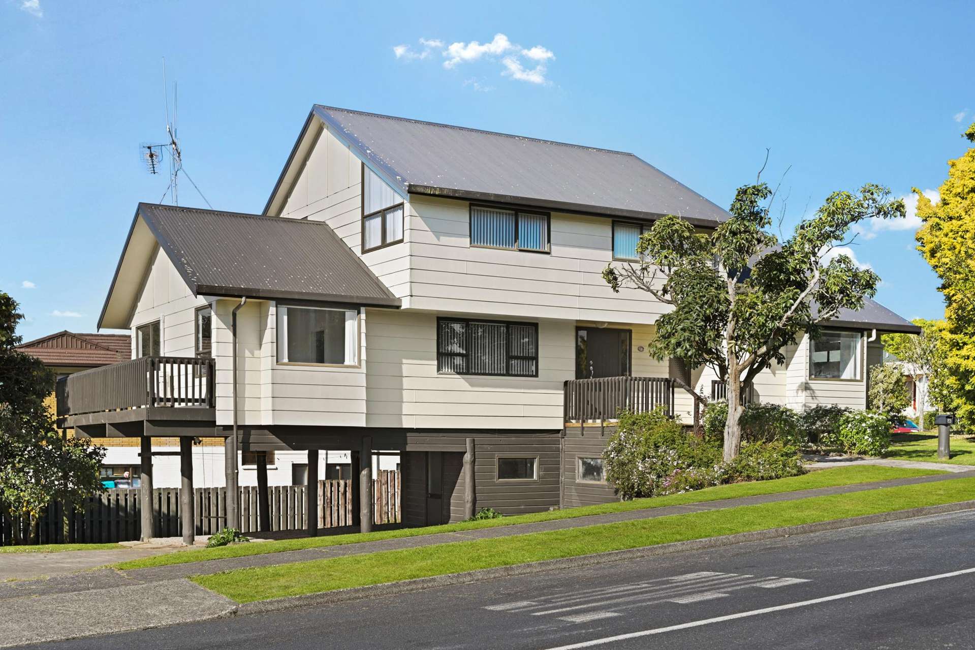 83 Gilbass Avenue Hamilton Lake_0