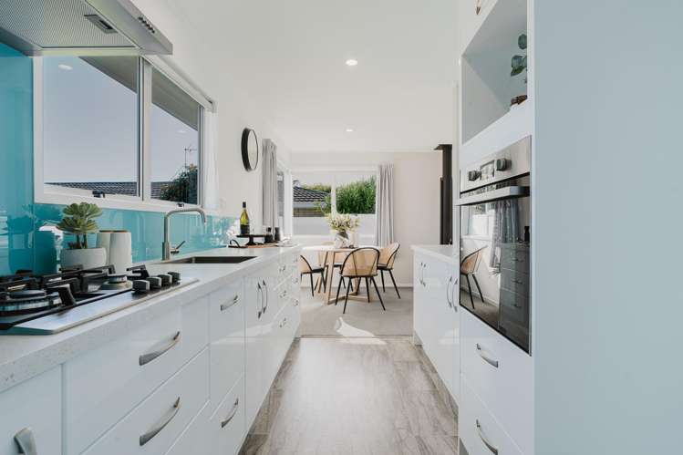 12a Leslie Place Deanwell_6