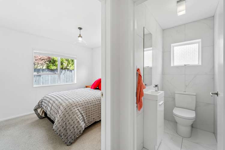 31 Centreway Road Orewa_18