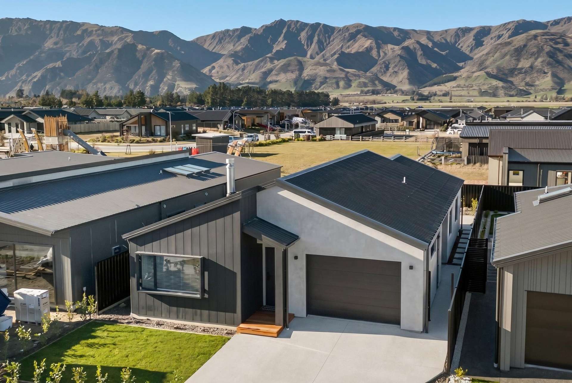 174 Burdon Loop Lake Hawea_0
