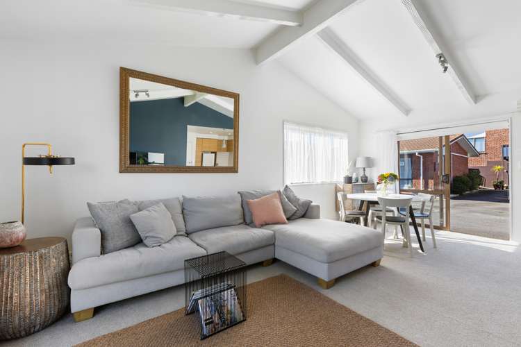 1/41 Fulford Street New Plymouth Central_11