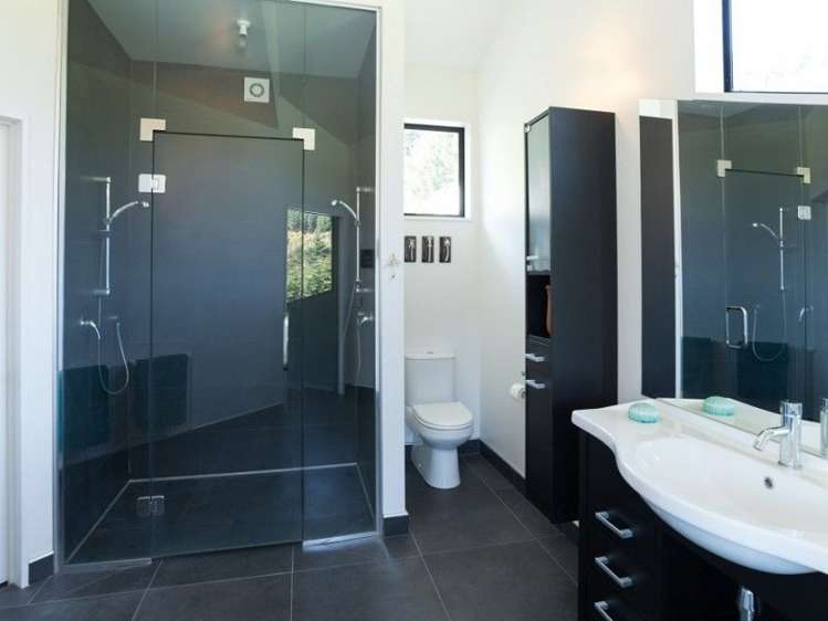 Oyster Bay Queen Charlotte Sound_12