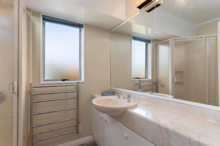 5 King Street Carterton_17