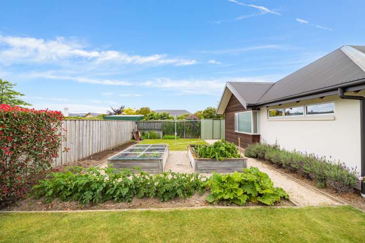 33 Rotherham Drive West Melton_21