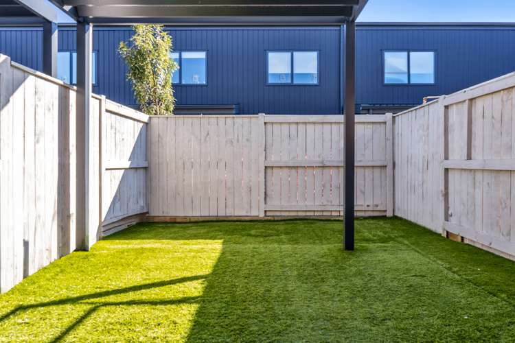 12 Magnetite Lane Flat Bush_11